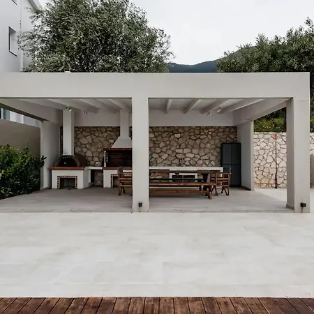 Etherealvilla-family With Pool